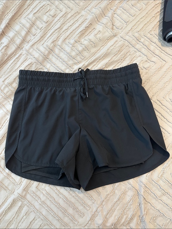 Amazon Basics Pants - Women's Black Athletic Running Shorts with Elastic Drawcord Waist
